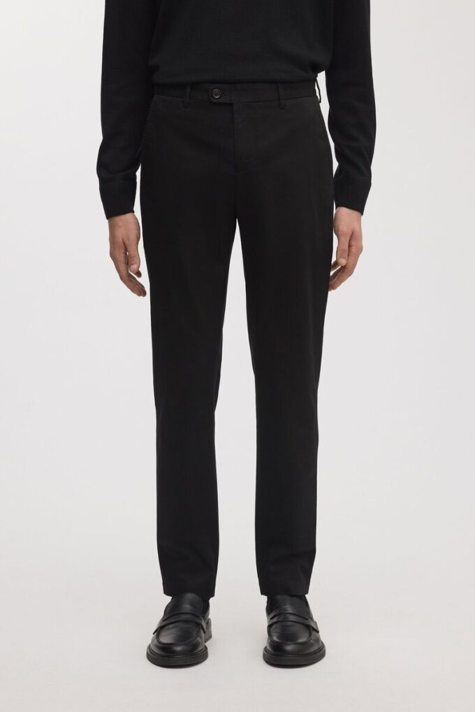 Slim Chino