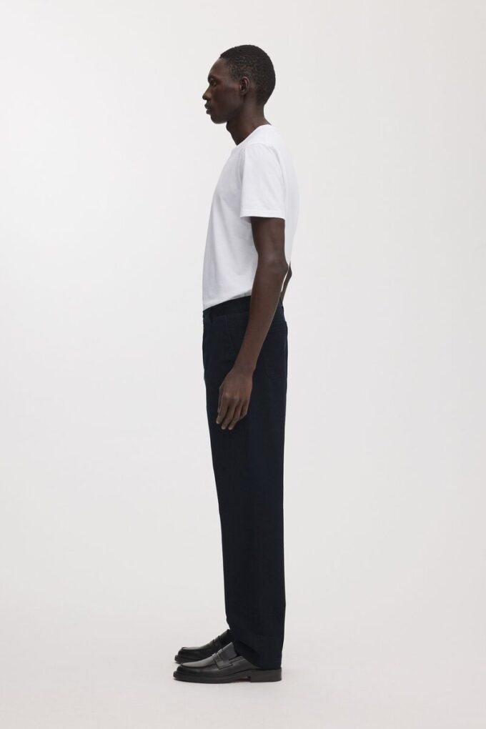 The Loose Twill Chino