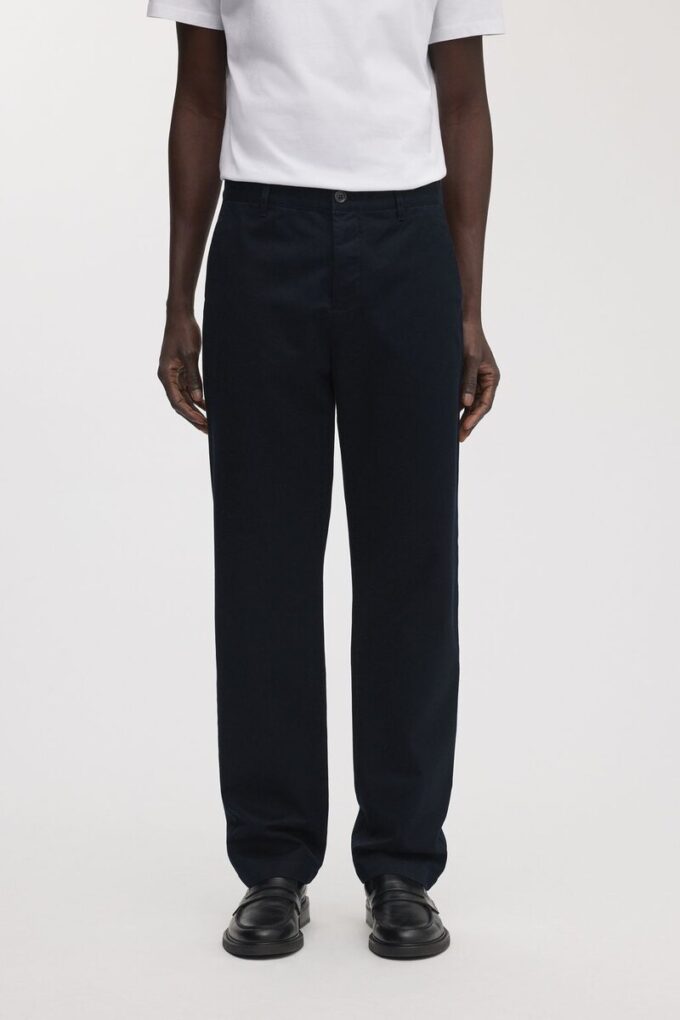 The Loose Twill Chino