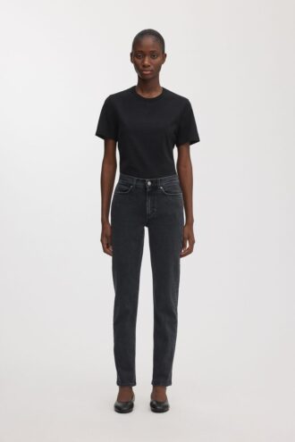 The Standard Jeans