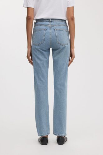 The Standard Jeans