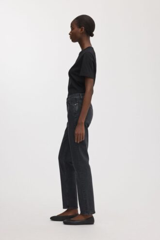 The Standard Jeans