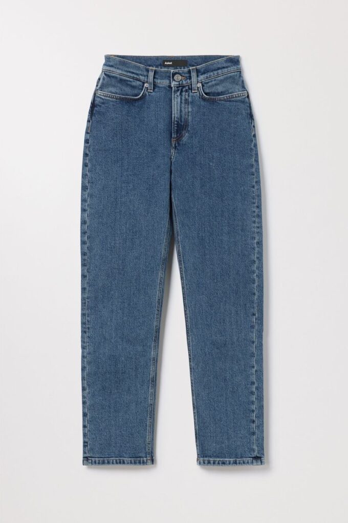 The Standard Jeans